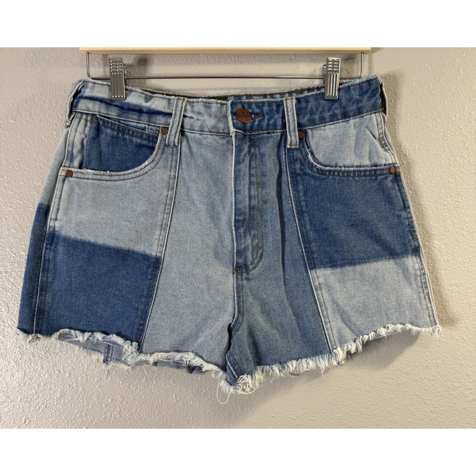 Billabong X Wrangler Showdown Patchwork Denim Shorts High Rise Size 30